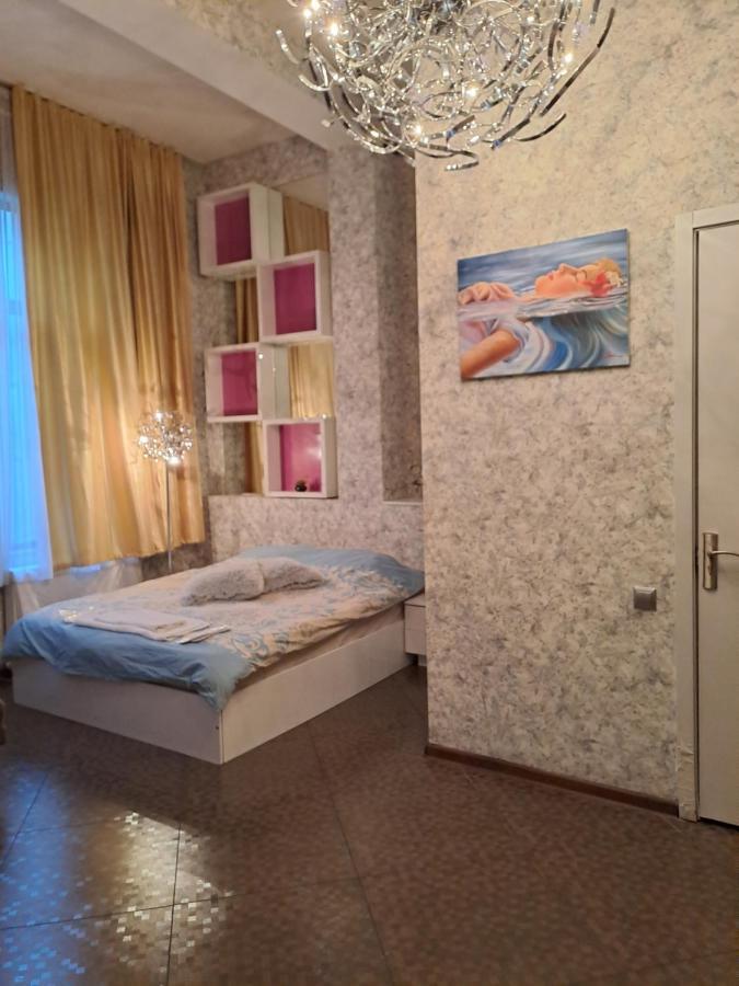 Hotel 6 Old Тбилиси Екстериор снимка