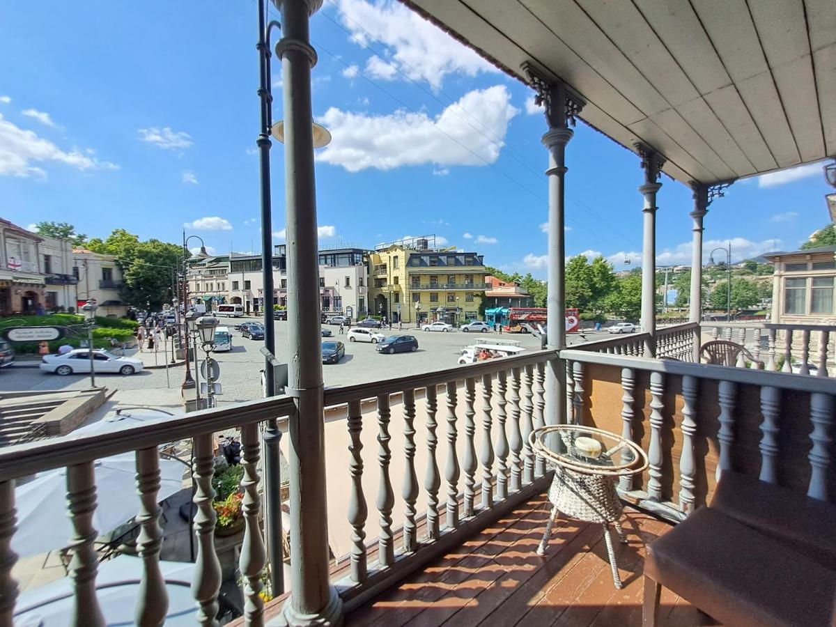 Hotel 6 Old Тбилиси Екстериор снимка